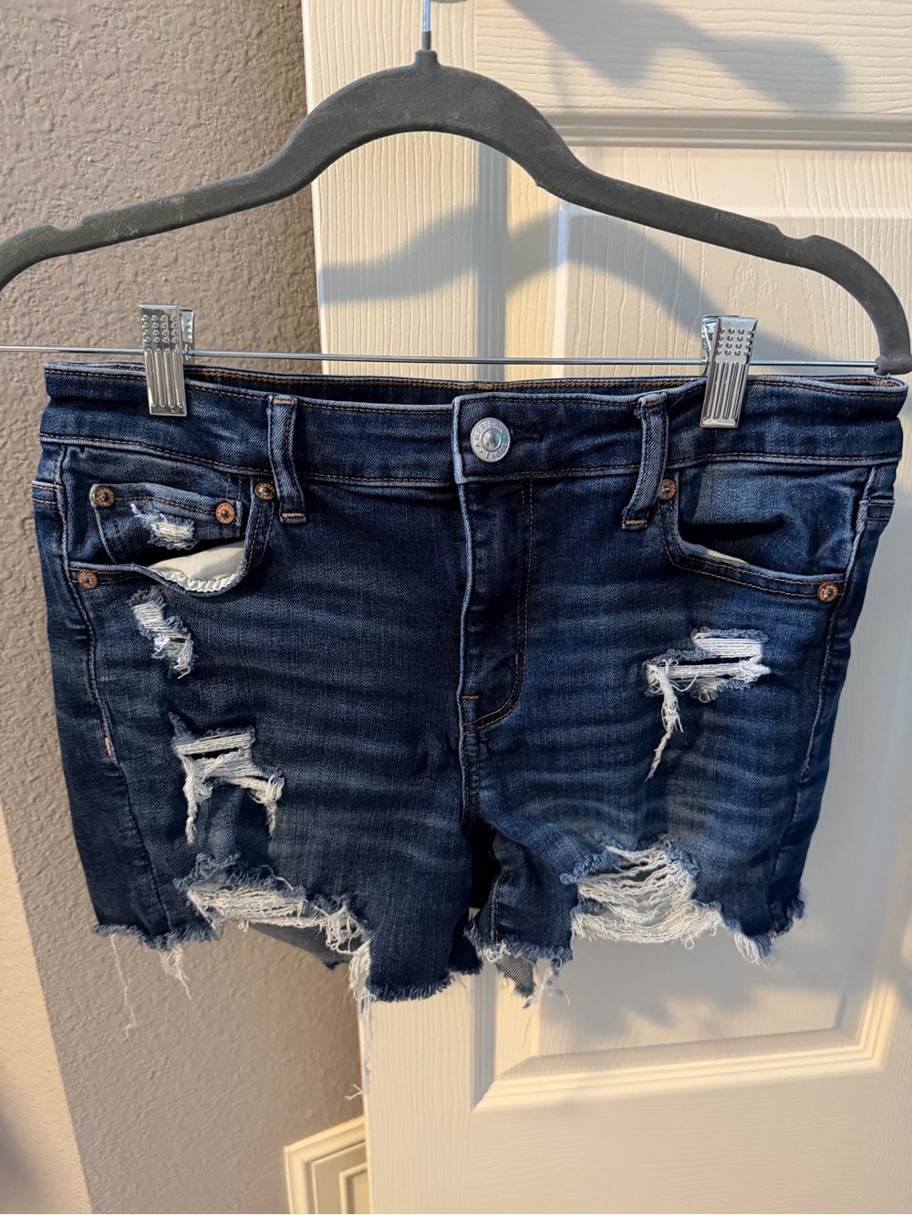 American Eagle Outfitters Dark Blue Distressed Denim Cutoff Shorts - Picture 2 of 6